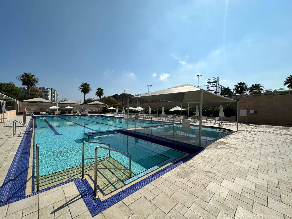 Apartment for rent - 2.5 rooms - Ha-Shunit St 10, Herzliya, Israel