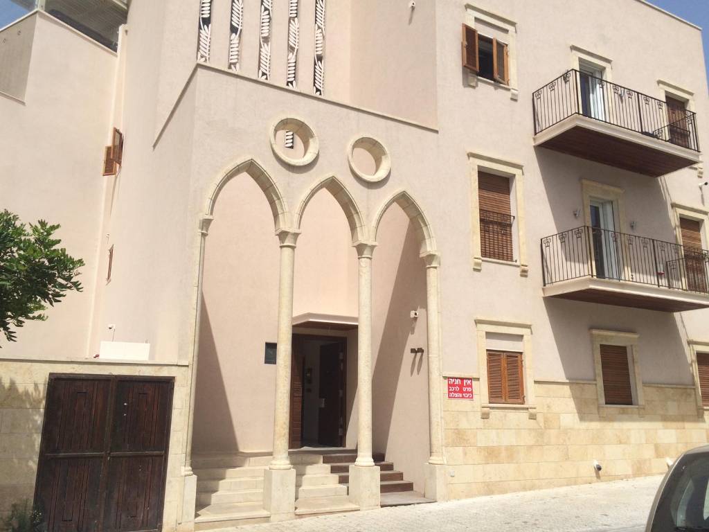 Triplex For rent Ha-Ogen St, Tel Aviv-Yafo, Israel