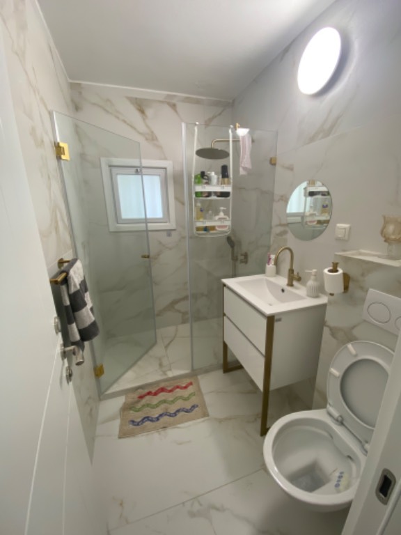 Apartment For sale Ha-Khelmonit St, Rishon LeTsiyon, Israel