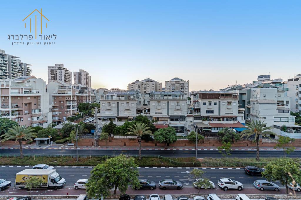 Apartment For sale Ha-Iris St 18, Rishon LeTsiyon, Israel
